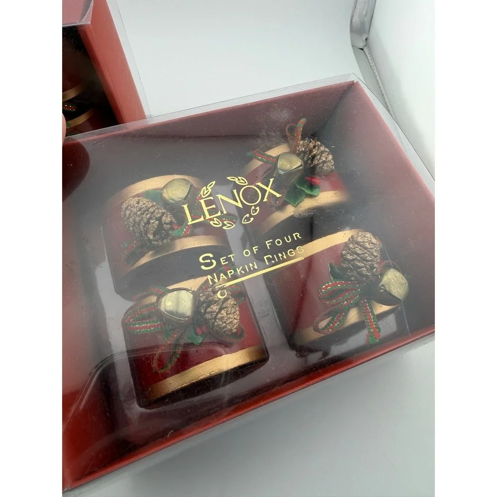Lenox Set of 8 Winter Greetings Napkin Rings Pinecone Acorn Christmas Holiday‎
